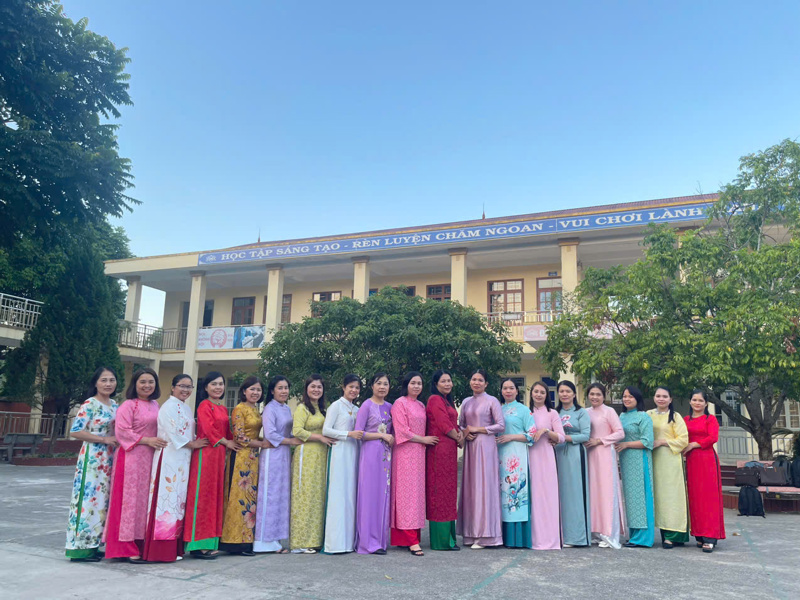 NGƯỜI THẦY THẮP SÁNG CON ĐƯỜNG EM ĐI 🌿✨